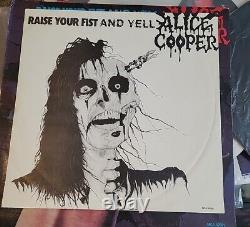 ALICE COOPER Signed X2 Raise Your Fist & Yell LP KANE ROBERTS VINTAGE RARE METAL