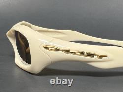 MINT RARE OAKLEY FATCAT CREAM GOLD display vintage non metal frame