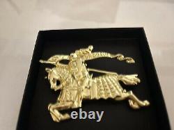 RARE BURBERRY GOLD PLATED EQUESTRIAN KNIGHT ANTIQUE BROOCH VINTAGE solid brass