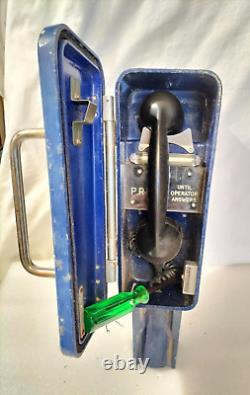 Rare Vintage Telephone Roadside Emergency Blue Phone Metal Housing Pole Mount