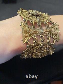 Rare Vtg American Chanel Novelty Co Reinad Cannetille Gold Metal Panel Bracelet