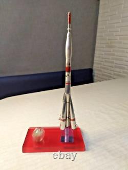 USSR. Vintage Rare. Metal large model of the Soviet spaceship, space rocket SOYUZ