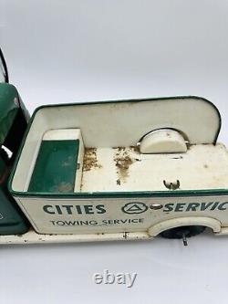 Vintage 1950s Marx Cities Service Towing Truck Pressed Metal- RARE