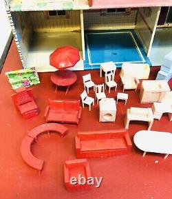 Vintage 1950s Marx Toys Metal Doll House Tin Litho Withrare Furniture No. 1402 4054