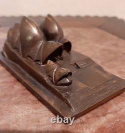 Vintage Metal Sydney Opera House (RARE)