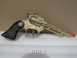 Vintage RARE Hop Along Cassidy Wyandotte Toy Pistol Cap Gun Metal Engraved