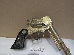 Vintage RARE Hop Along Cassidy Wyandotte Toy Pistol Cap Gun Metal Engraved