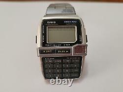 Vintage Rare Casio 1591 DBC-V500 Easy Rec Data Bank Wrist Watch With Calculator