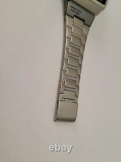 Vintage Rare Casio 1591 DBC-V500 Easy Rec Data Bank Wrist Watch With Calculator