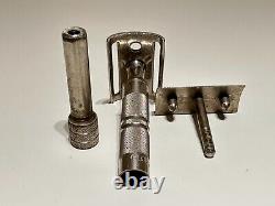 Vintage Rare Collectible Chrome Metal Fat Safety Razor Globusmen