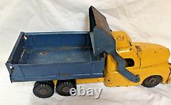 Vintage Rare Structo Toy Truck Scoop And Load Non-hydraulic Yellow Blue Metal