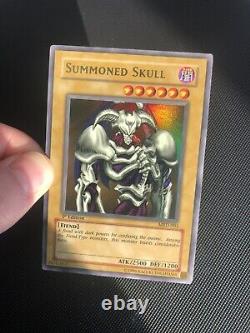 Yugioh Summoned Skull MRD-003 1st Edition Ultra Rare NA English Vintage